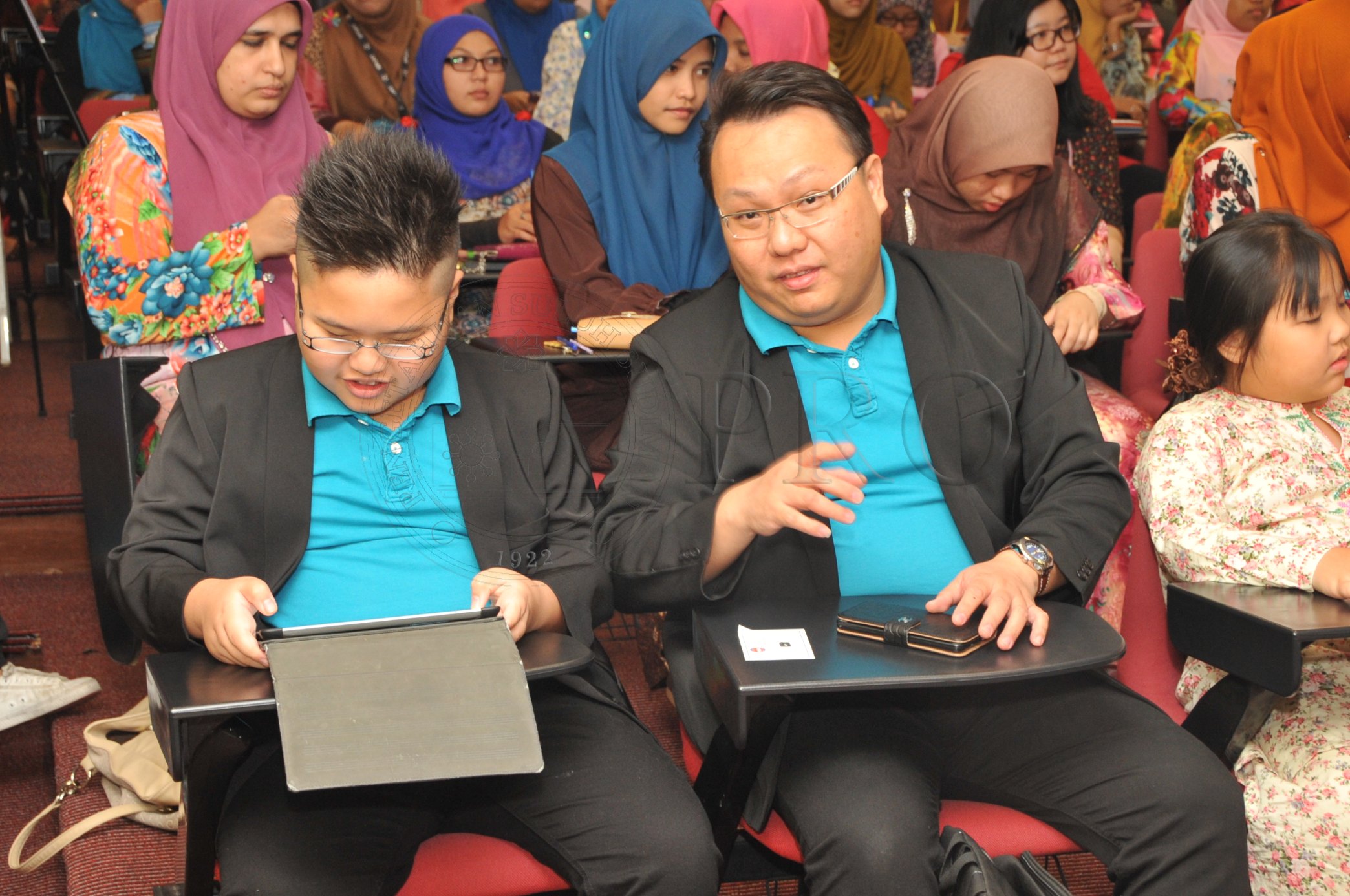 PRO 14 03 AUTISME PRO 6383